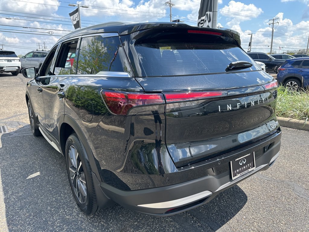 Certified 2026 INFINITI QX60 Luxe w/ Cargo Package AWD/4WD image 3