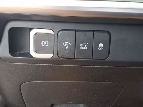 Used 2024 Hyundai Santa Fe SE FWD image 17