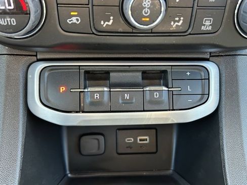 Used 2023 GMC Acadia SLE w/ Driver Convenience Package image 26