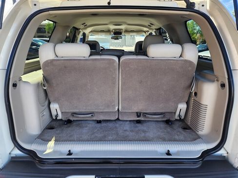 Used 2004 Cadillac Escalade AWD image 15