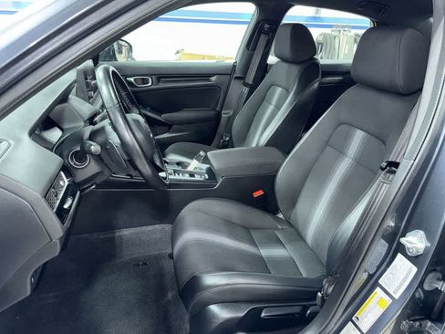 Used 2023 Honda Civic Sport image 15