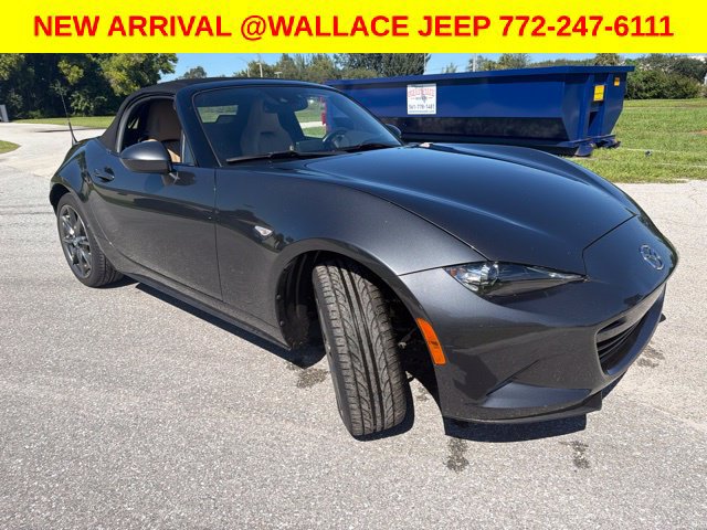 Used 2016 MAZDA MX-5 Miata Grand Touring RWD image 3