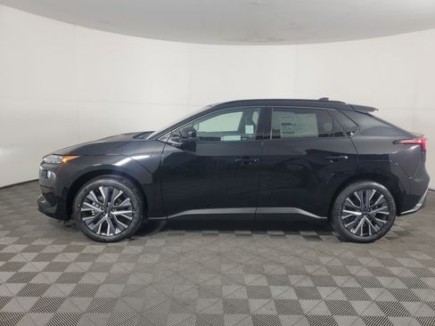 New 2026 Subaru Solterra Limited image 7