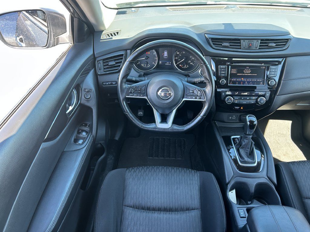 Used 2018 Nissan Rogue SV AWD/4WD image 54