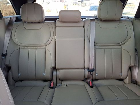 New 2026 Land Rover Range Rover Sport SE image 13