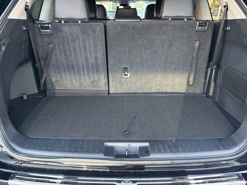 Used 2023 Toyota Highlander XLE image 23