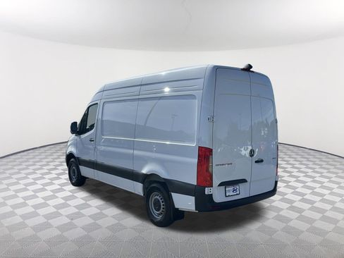 Used 2024 Mercedes-Benz Sprinter 2500 w/ Acoustic Package image 7