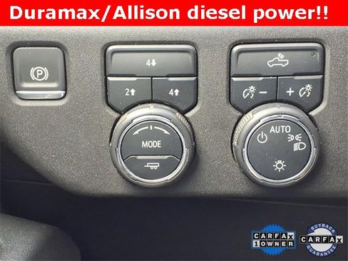 Used 2024 Chevrolet Silverado 2500 LT image 29