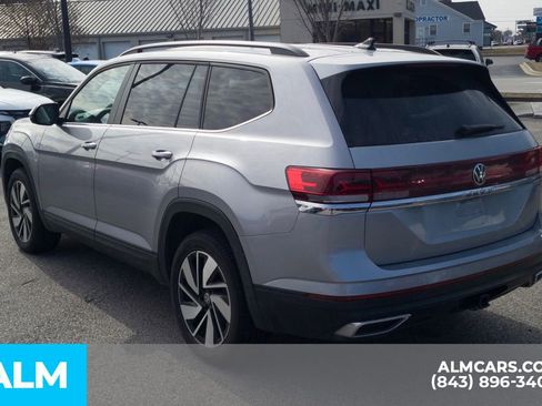 Used 2024 Volkswagen Atlas SE image 11