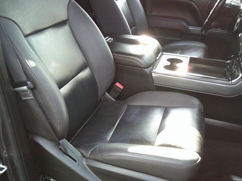 Used 2015 GMC Sierra 2500 SLT w/ All-Terrain HD Package AWD/4WD image 29