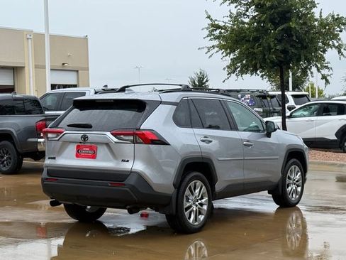Used 2025 Toyota RAV4 XLE Premium FWD image 5