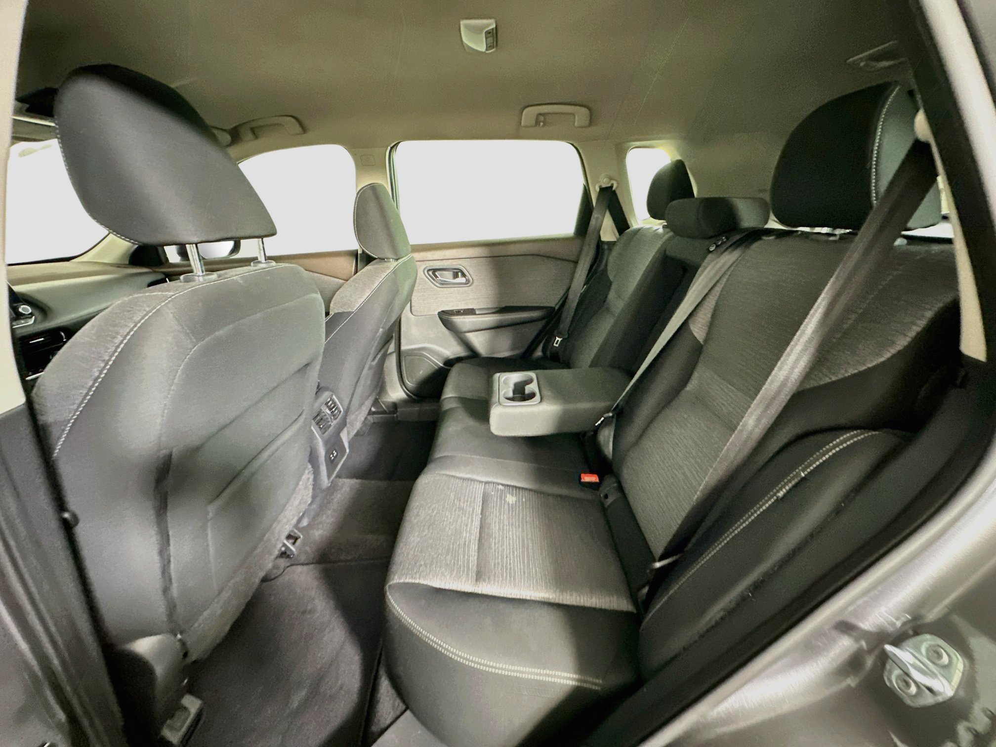 Used 2021 Nissan Rogue SV FWD image 27