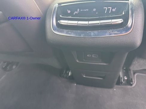 Used 2021 Cadillac XT6 Premium Luxury image 7
