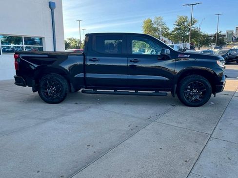 Used 2025 Chevrolet Silverado 1500 RST w/ Z71 Off-Road Package AWD/4WD image 4