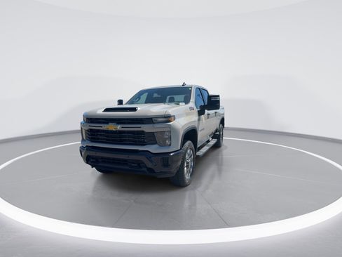 New 2026 Chevrolet Silverado 2500 Custom w/ Custom Value Package AWD/4WD image 3