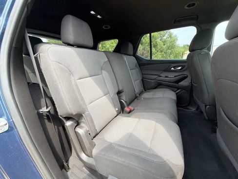 Used 2023 Chevrolet Traverse LT AWD/4WD image 17