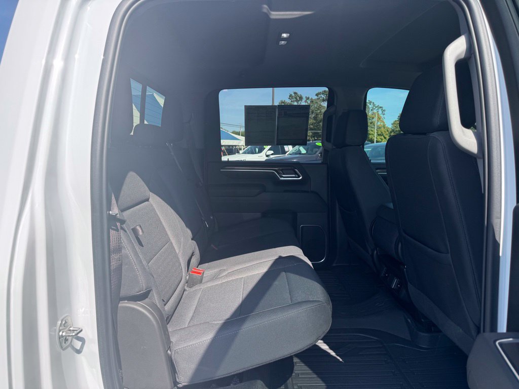 Used 2025 GMC Sierra 2500 SLE w/ SLE Value Package; AWD/4WD image 18