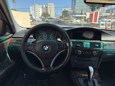 Used 2008 BMW 328i Sedan w/ Sport Pkg RWD image 19