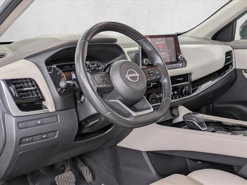 Used 2022 Nissan Rogue SL image 11