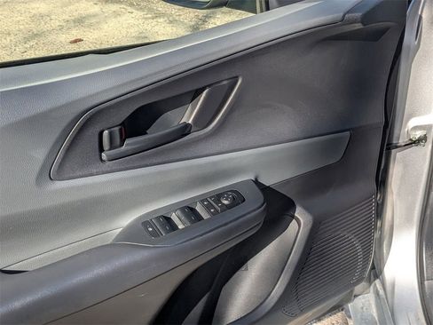 Used 2025 Toyota Prius LE image 13