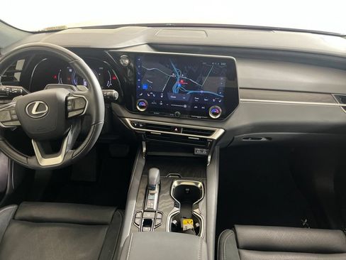 Used 2024 Lexus RX 350 AWD w/ Convenience Package image 18