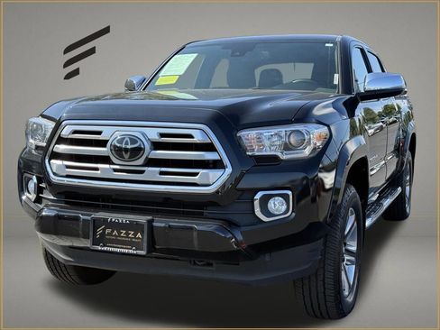 Used 2018 Toyota Tacoma Limited image 1