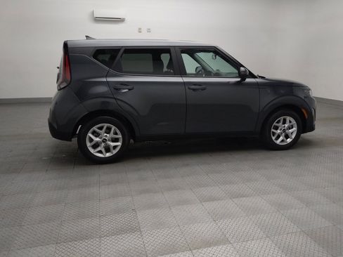 Used 2025 Kia Soul LX image 10