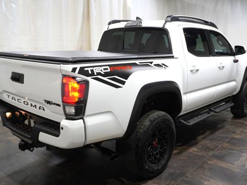 Used 2019 Toyota Tacoma TRD Pro AWD/4WD image 5