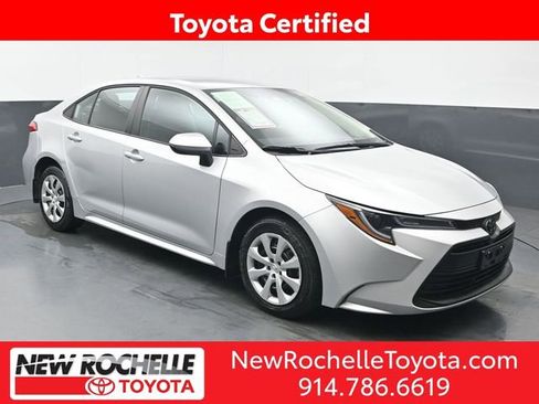 Certified 2026 Toyota Corolla LE image 1
