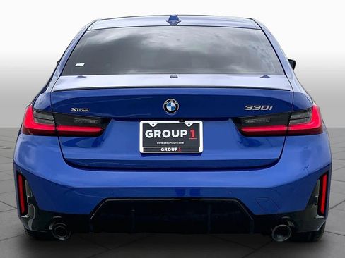 Used 2024 BMW 330i xDrive Sedan w/ M Sport Package AWD/4WD image 4