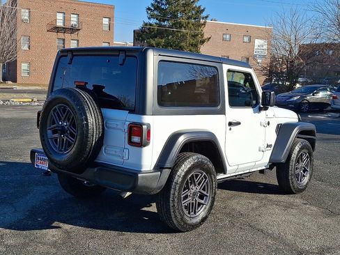 Used 2024 Jeep Wrangler Sport S image 6
