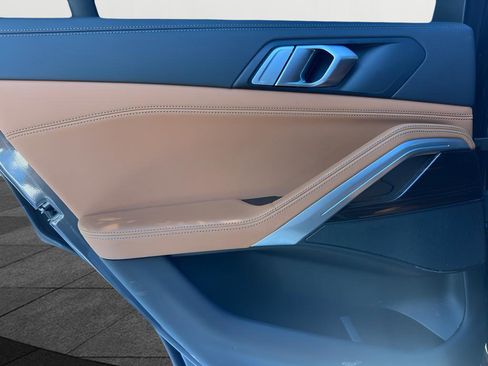 Used 2023 BMW X6 xDrive40i w/ Premium Package image 19