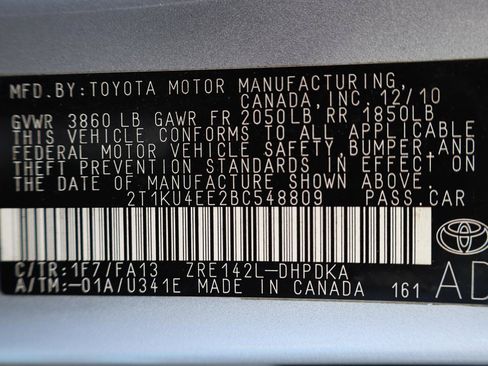 Used 2011 Toyota Matrix FWD image 17