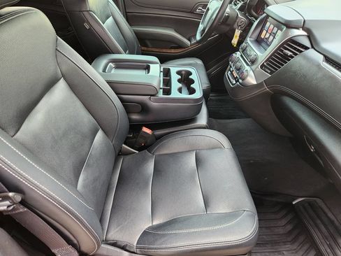 Used 2019 Chevrolet Tahoe LS w/ All-Season Package RWD image 14