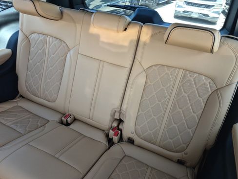 Used 2024 Jeep Grand Wagoneer Series III w/ Rear-Seat Entertainment Group AWD/4WD image 15
