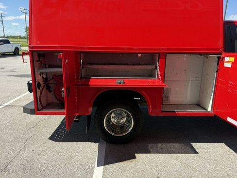 Used 2017 Ford F350 XL w/ Power Equipment Group image 19