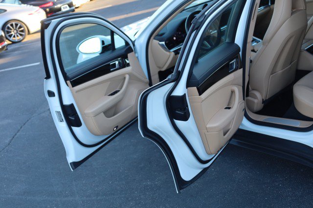 Used 2020 Porsche Panamera 4 AWD/4WD image 21