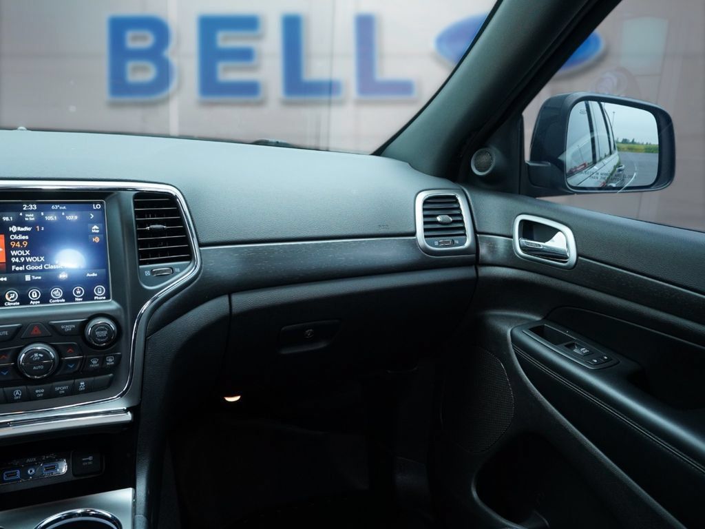 Used 2018 Jeep Grand Cherokee Altitude AWD/4WD image 26