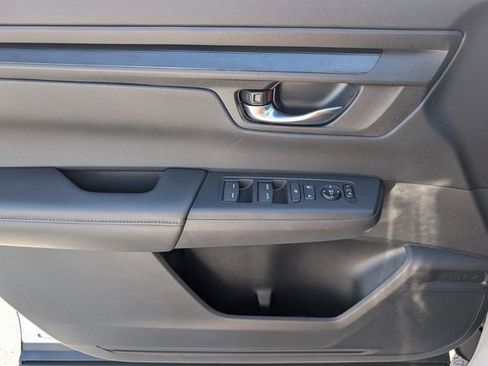 Used 2025 Honda CR-V EX image 29