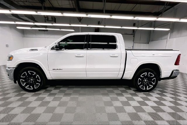Used 2025 RAM 1500 Limited AWD/4WD image 14