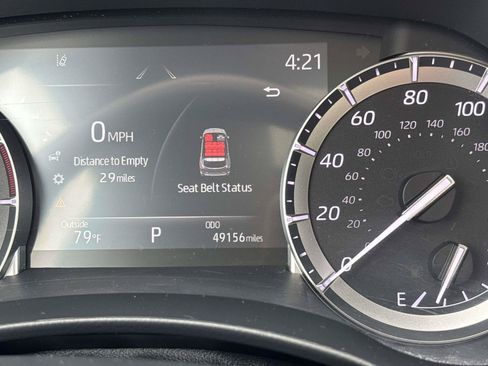 Used 2022 Toyota Highlander XLE AWD/4WD image 21