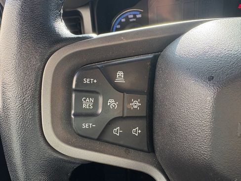 Used 2023 Ford Bronco Wildtrak image 13