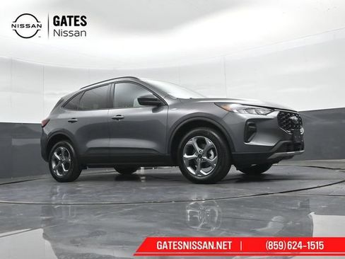 Used 2025 Ford Escape ST-Line AWD/4WD image 39
