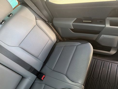 Used 2021 Ford F150 Lariat w/ Equipment Group 502A High image 20