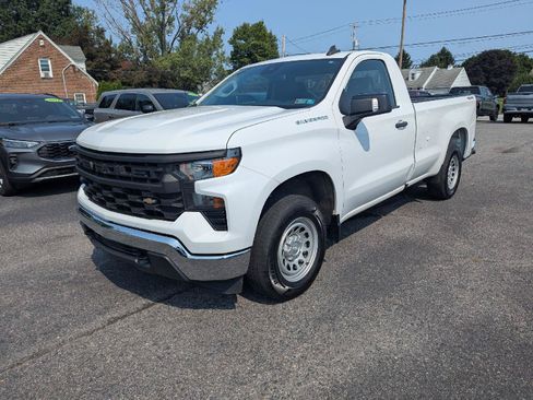 Used 2022 Chevrolet Silverado 1500 W/T w/ WT Value Package AWD/4WD image 3