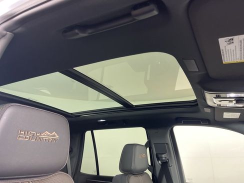 New 2026 Chevrolet Tahoe High Country image 5