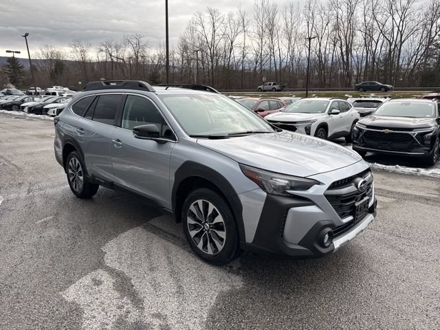 Used 2023 Subaru Outback Limited AWD/4WD image 10