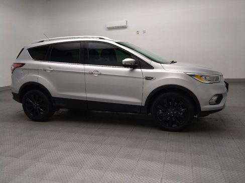 Used 2017 Ford Escape Titanium image 11