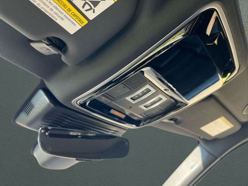 New 2026 Land Rover Range Rover Velar S image 30