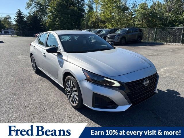 New 2026 Nissan Altima 2.5 SV AWD/4WD image 1